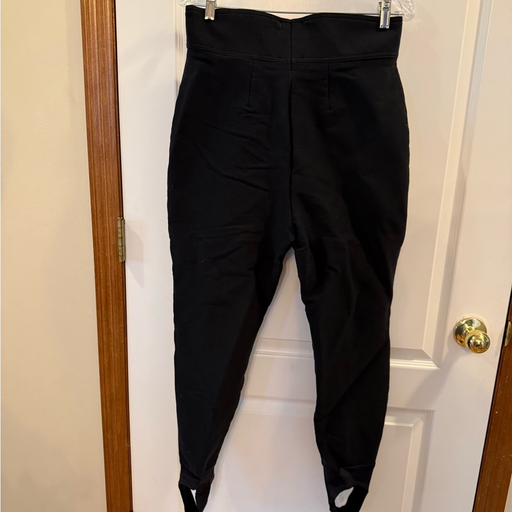 Vintage women’s ski and snow pants size 14 with Foot Straps